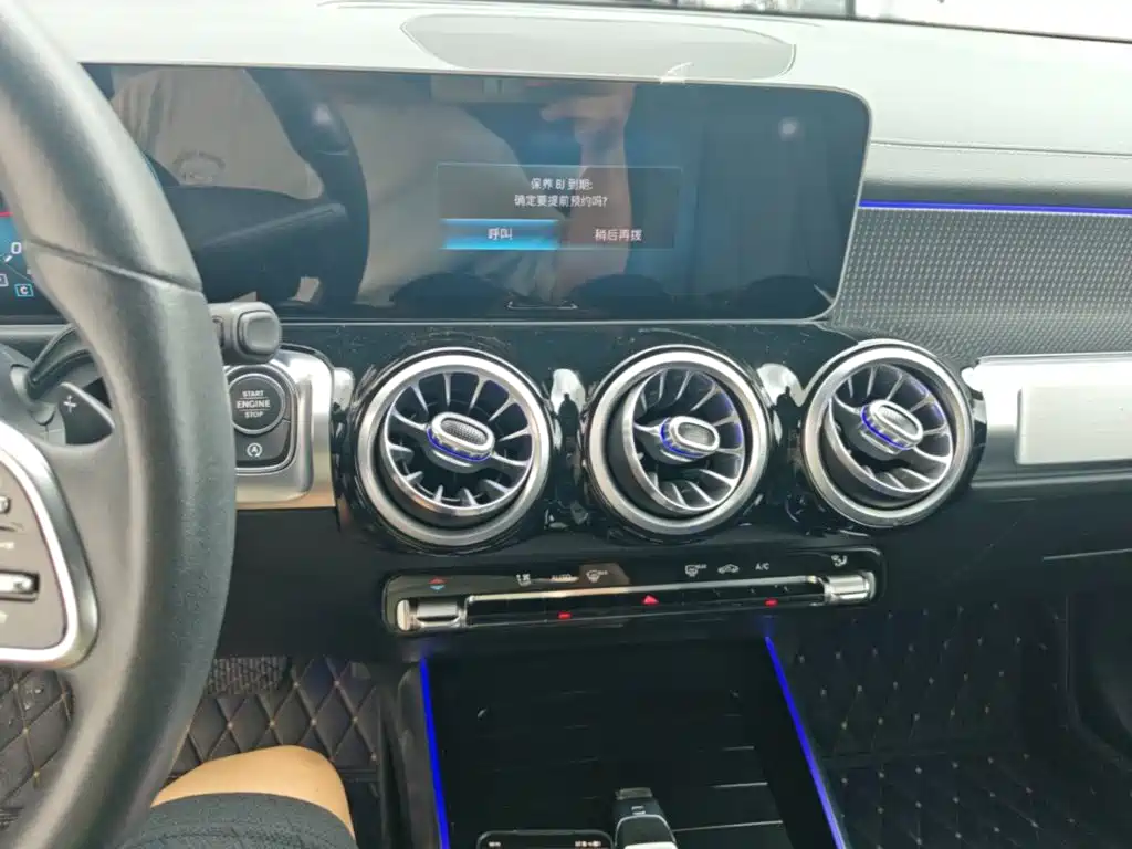 Mercedes-Benz GLB — миниатюра 13