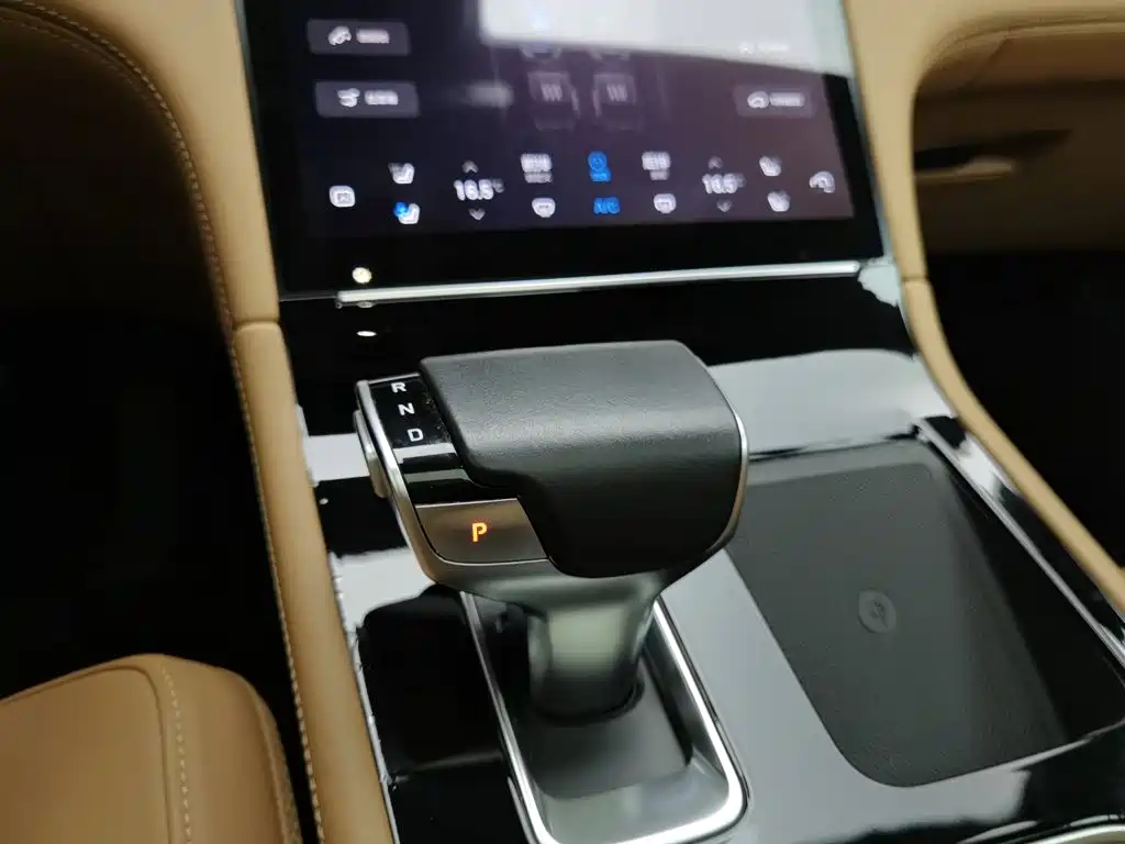 Li Auto Li ONE — миниатюра 13