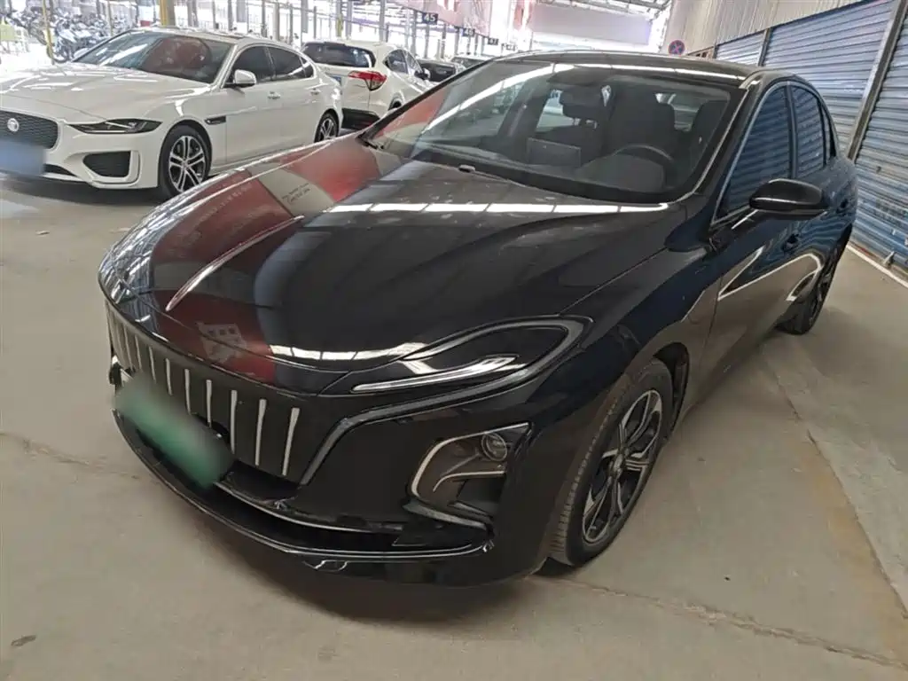 Hongqi Hongqi E-QM5 2023