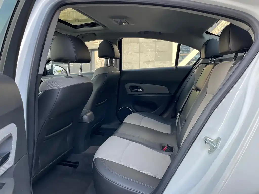 Chevrolet Cruze 1.8L SE AT, фото 7