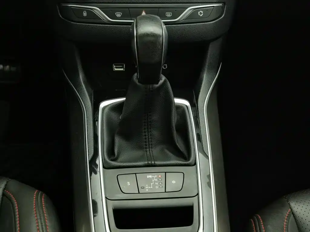 Peugeot 408 — миниатюра 13