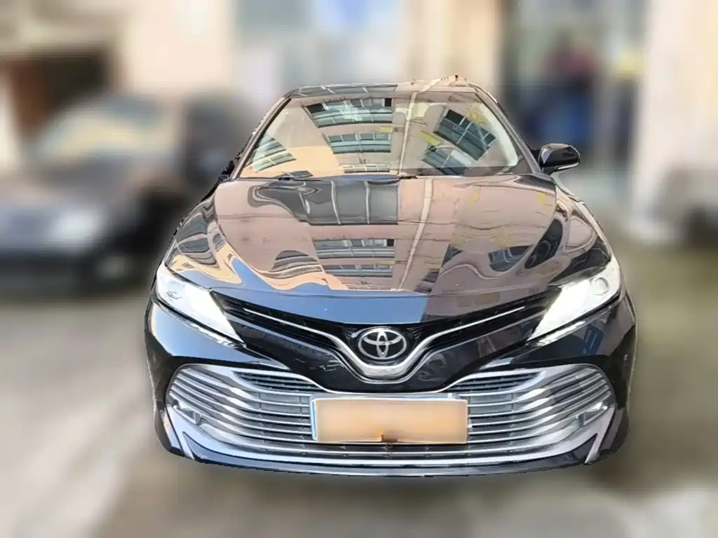 Toyota Camry — миниатюра 5