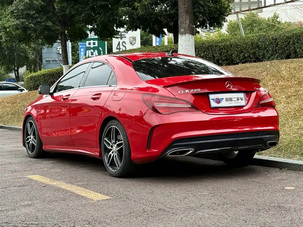 MERCEDES-BENZ CLA