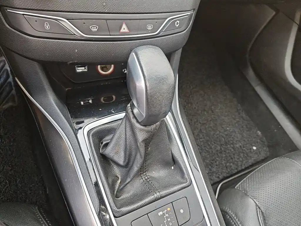 Peugeot 408 — миниатюра 19