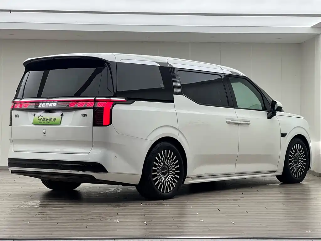 ZEEKR EXTREME KRYPTON 009
