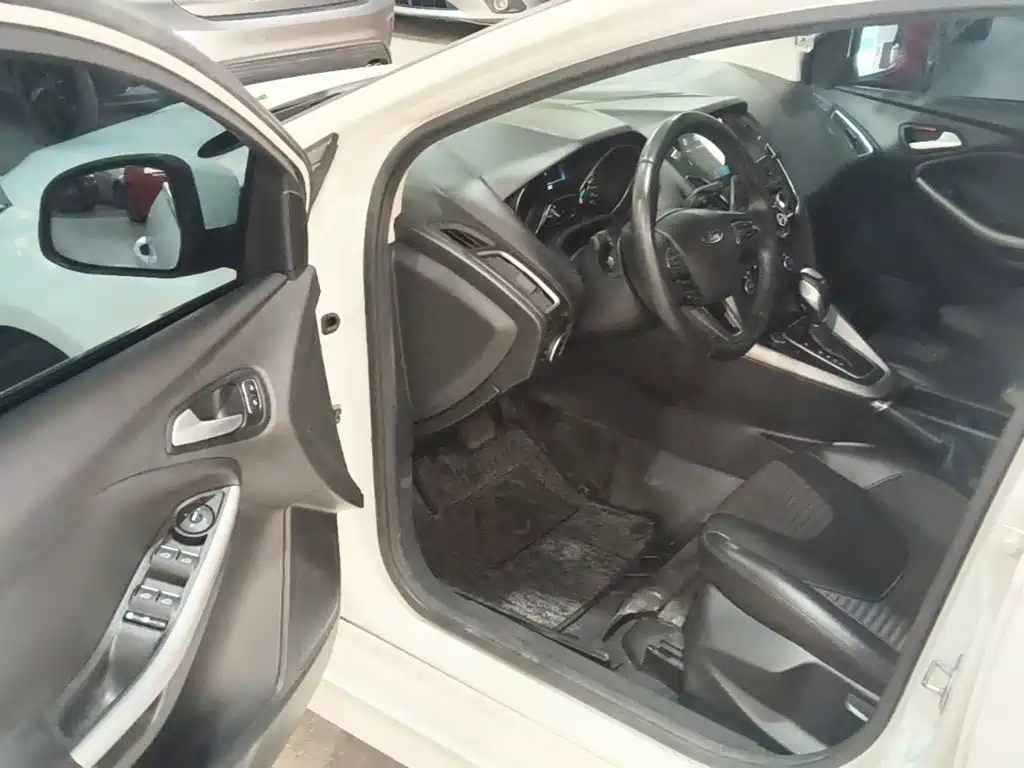 Ford Focus — миниатюра 16