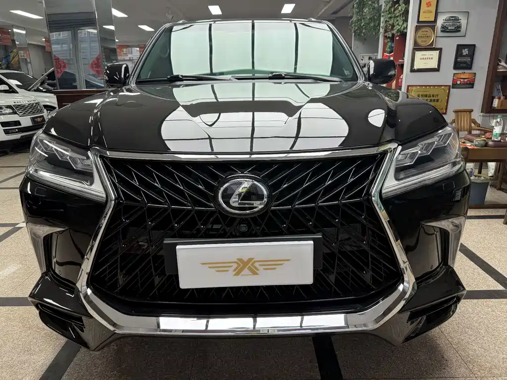 Lexus LX — миниатюра 2