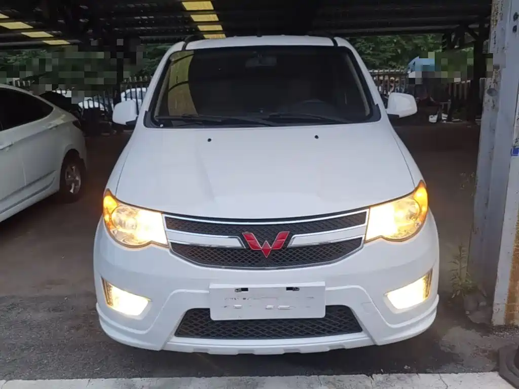 Wuling Hongguang — миниатюра 3