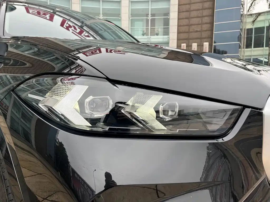 BMW X5 — миниатюра 21