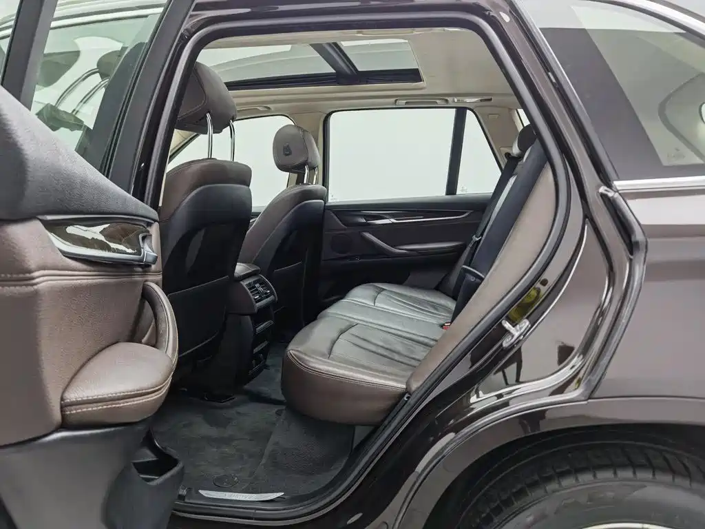 BMW X5 (Import) — миниатюра 15