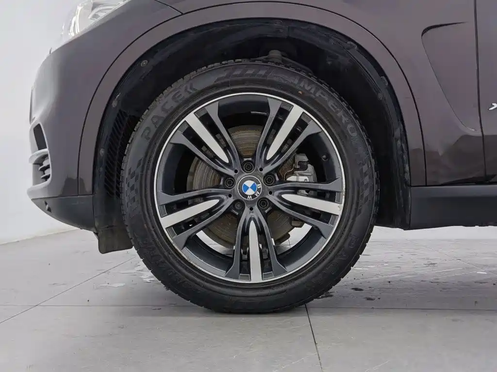 BMW X5 (Import) — миниатюра 17