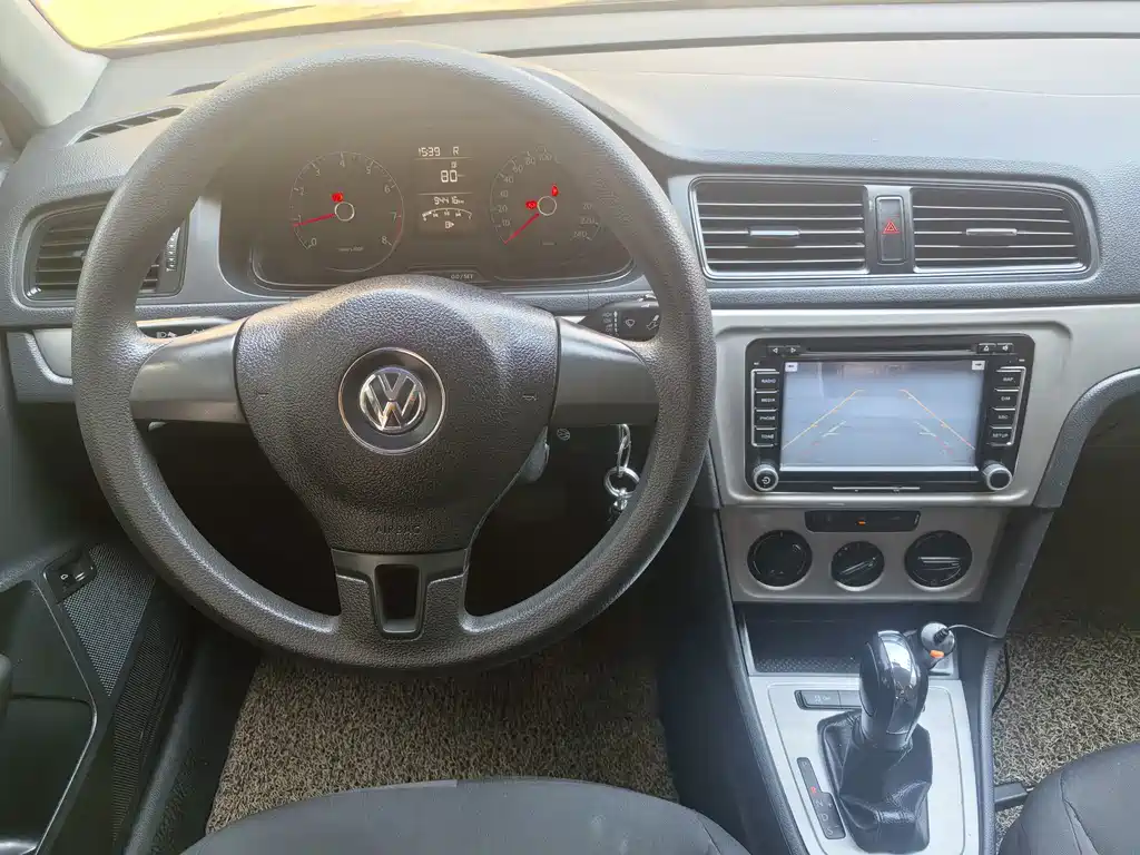Volkswagen Lavida — миниатюра 9