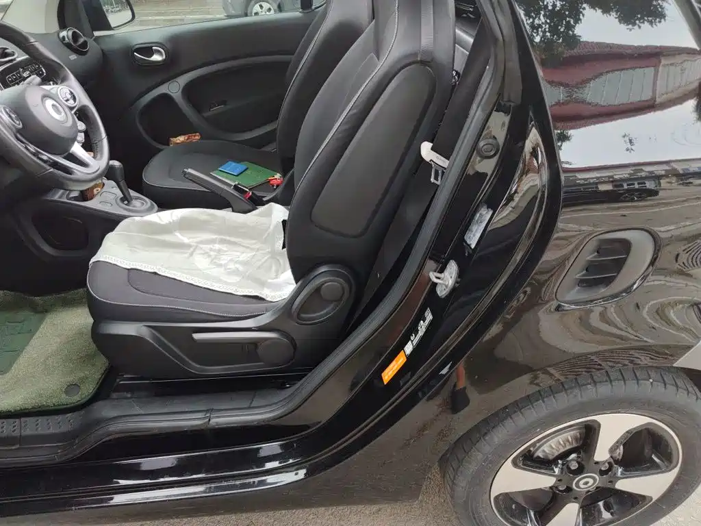smart Smart Fortwo — миниатюра 15