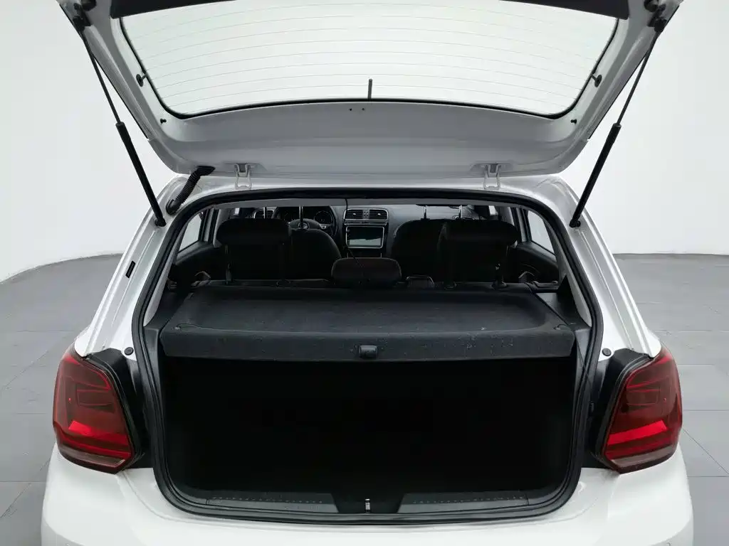Volkswagen Polo — миниатюра 16