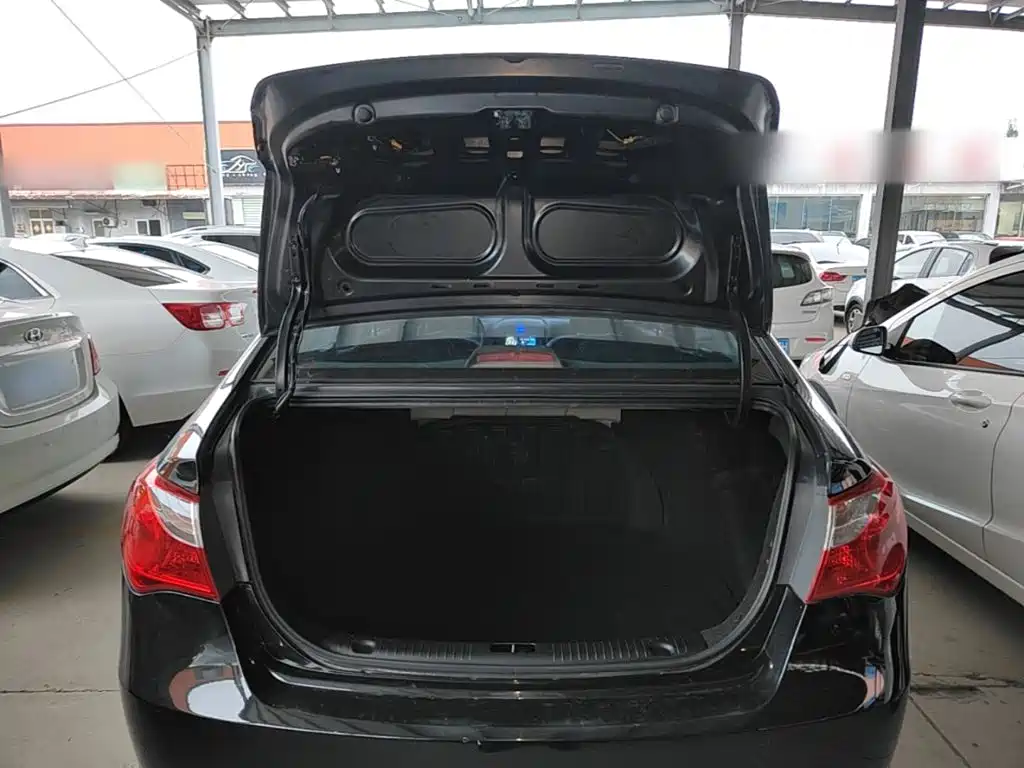 Hyundai Elantra — миниатюра 19