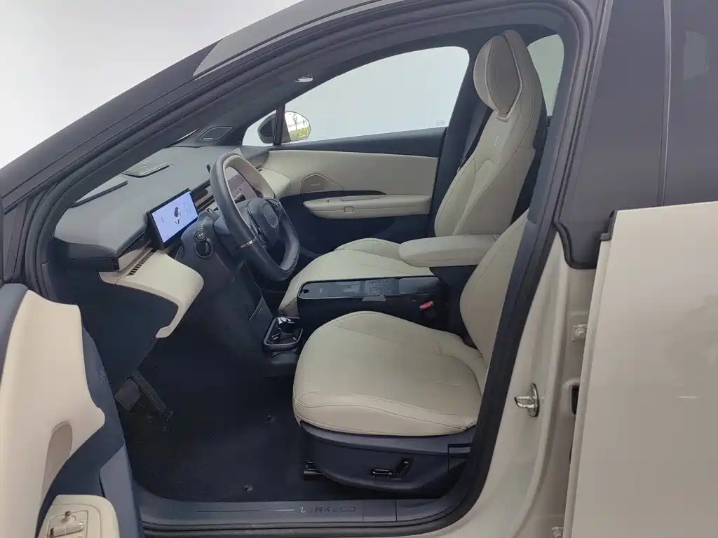 Lynk & Co Z20 — миниатюра 10