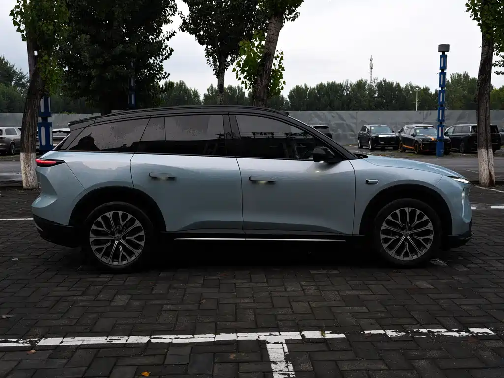 NIO ES6 — миниатюра 4