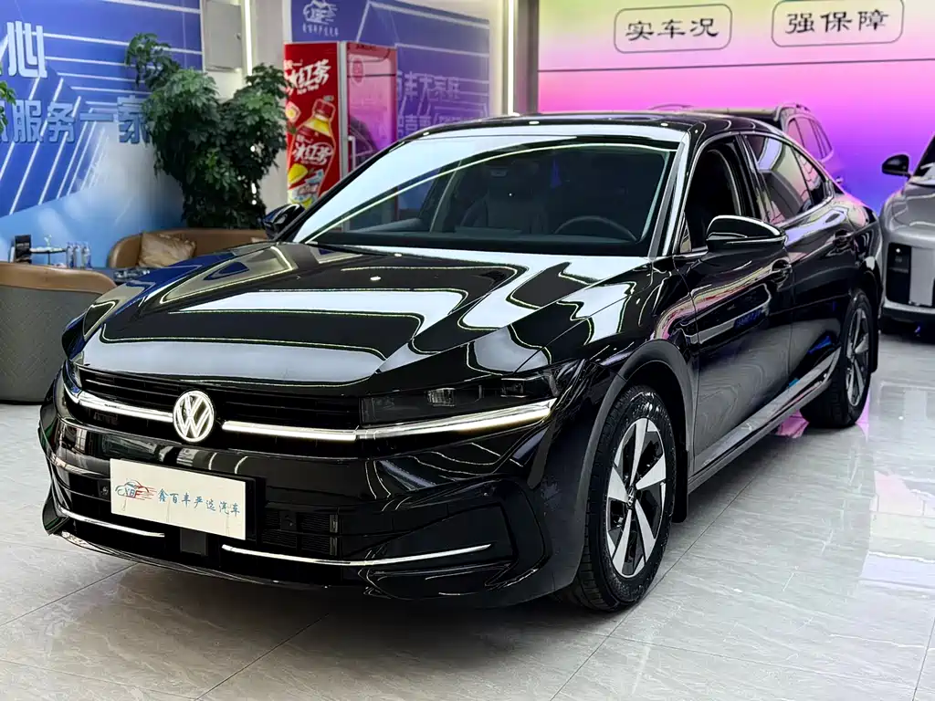 Volkswagen Magotan 2025