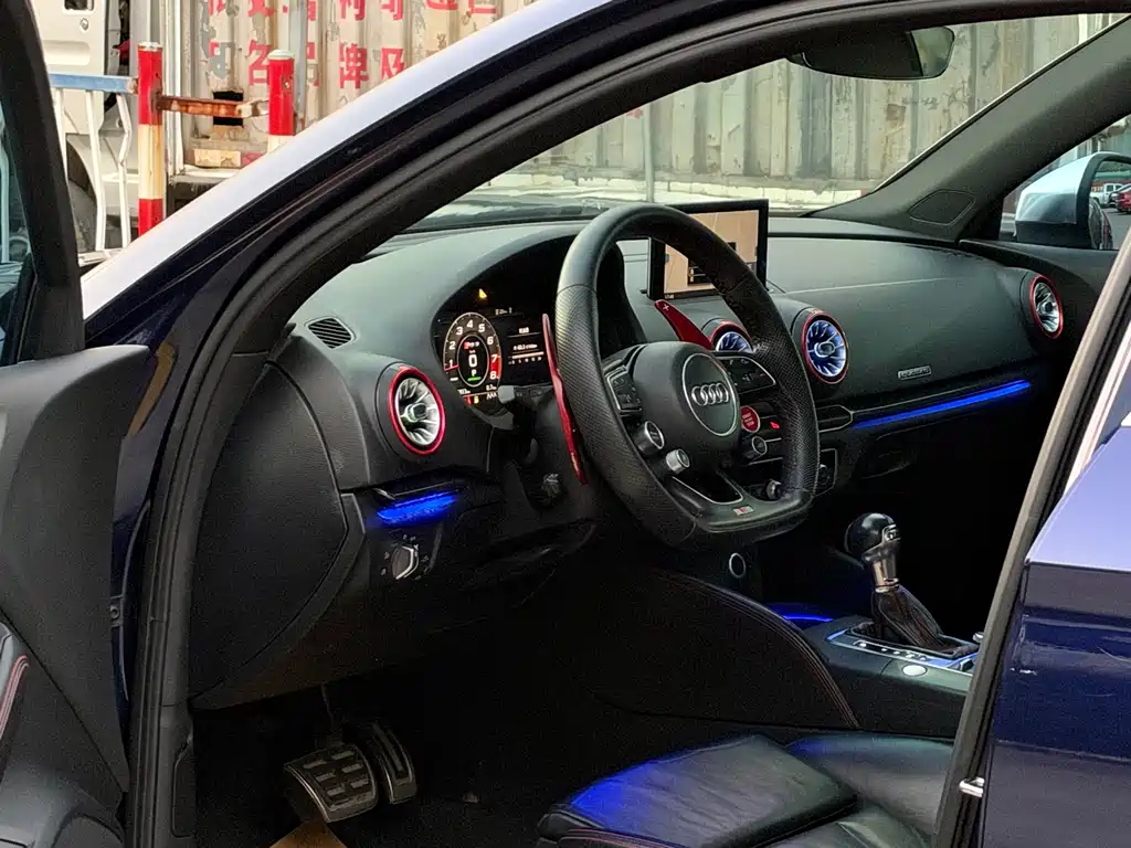 Audi S3 — миниатюра 4