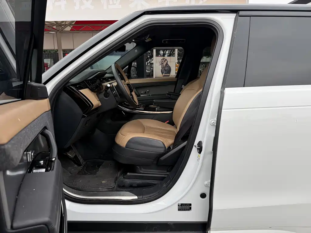 Land Rover Sport — миниатюра 6
