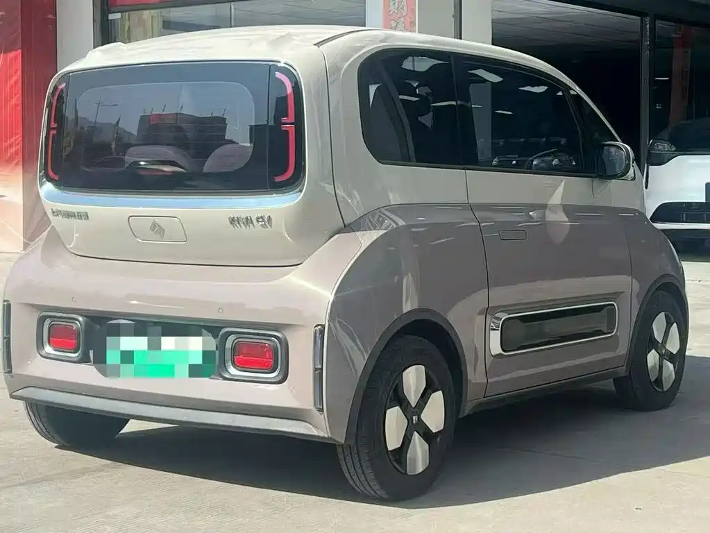 BAOJUN KIWI EV