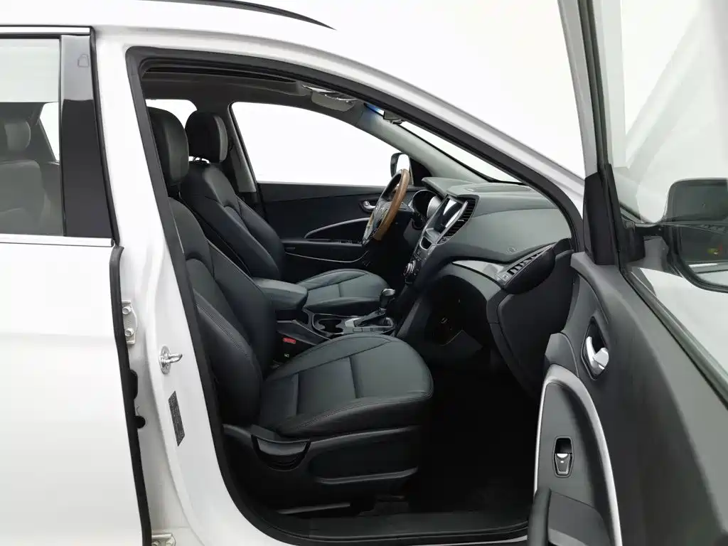 Hyundai Santa Fe — миниатюра 23