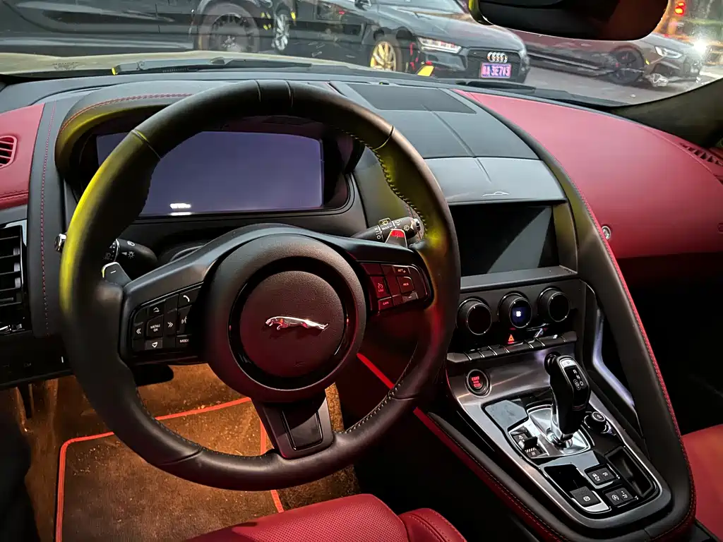 Jaguar F-TYPE — миниатюра 5
