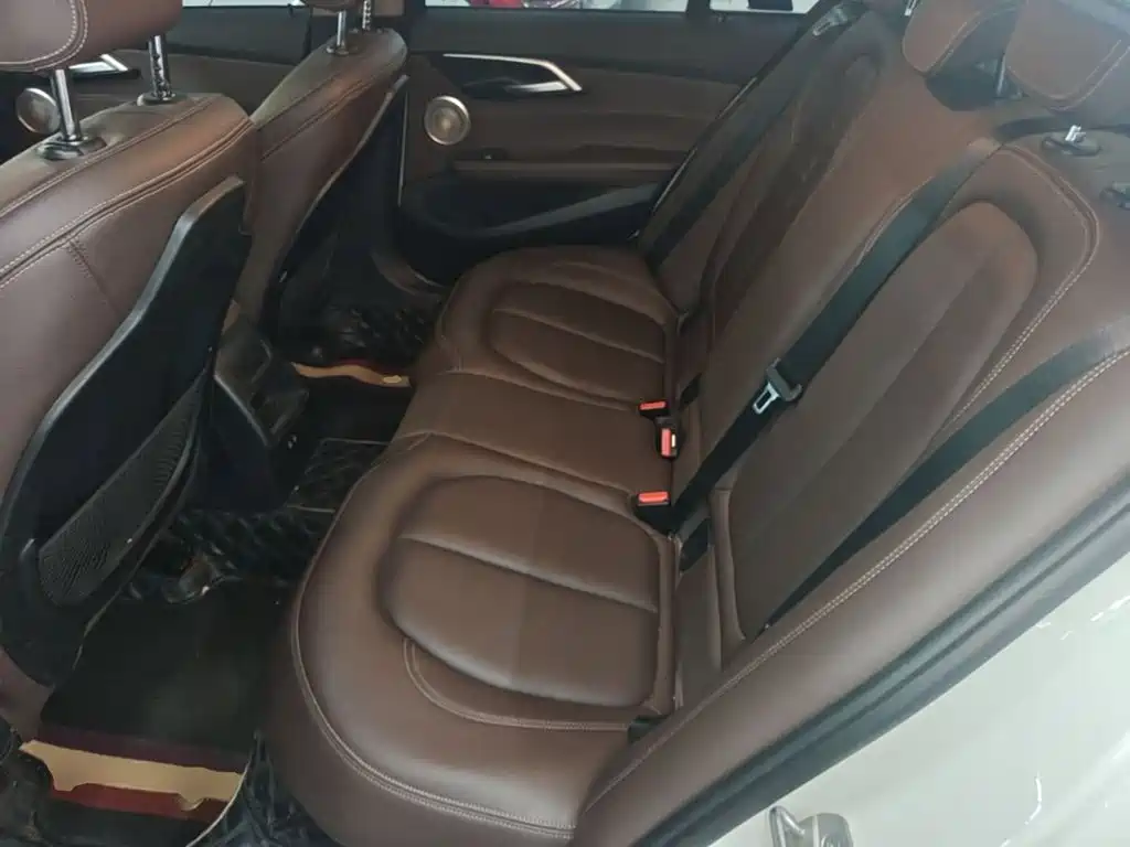 BMW 1 Series — миниатюра 17