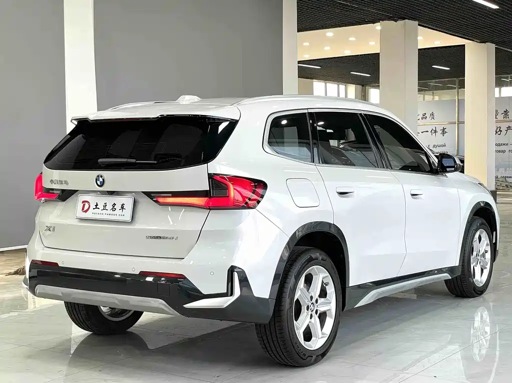 BMW X1 2023 sDrive20Li X