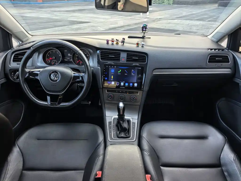 Volkswagen Golf — миниатюра 10