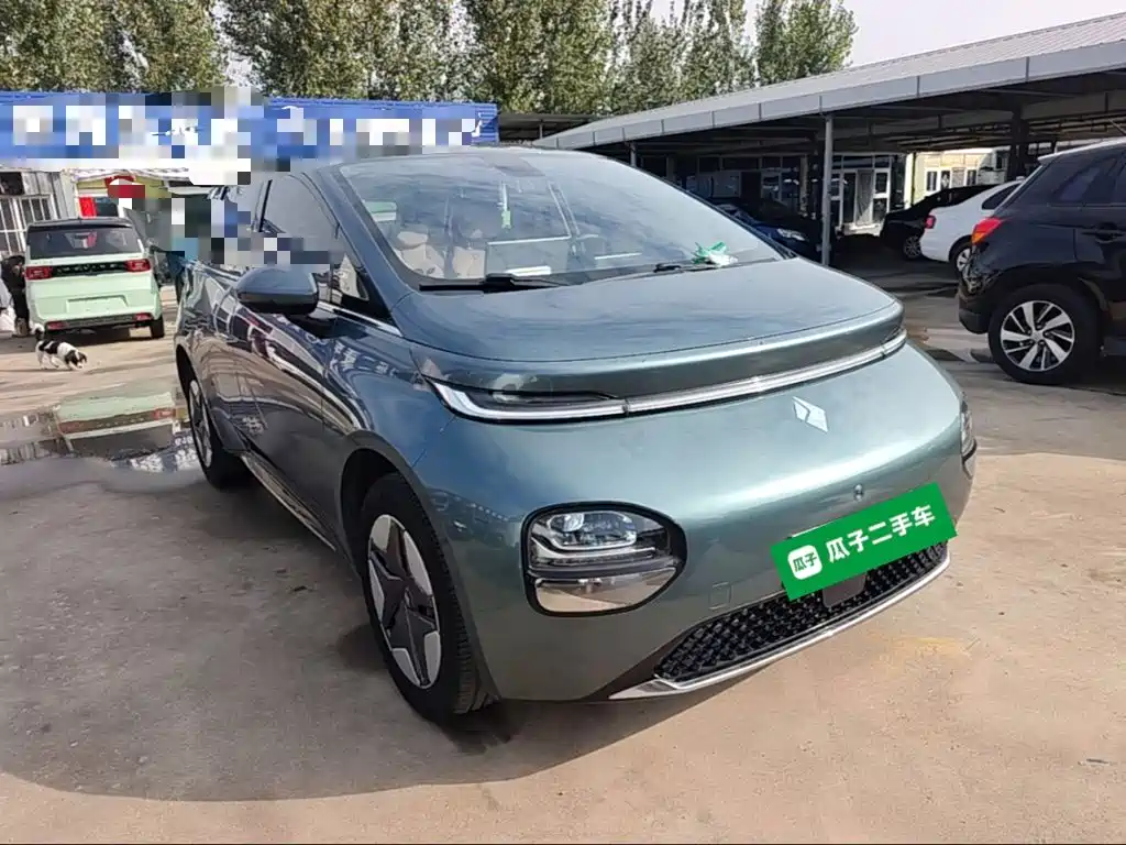 Baojun Yunduo — миниатюра 4