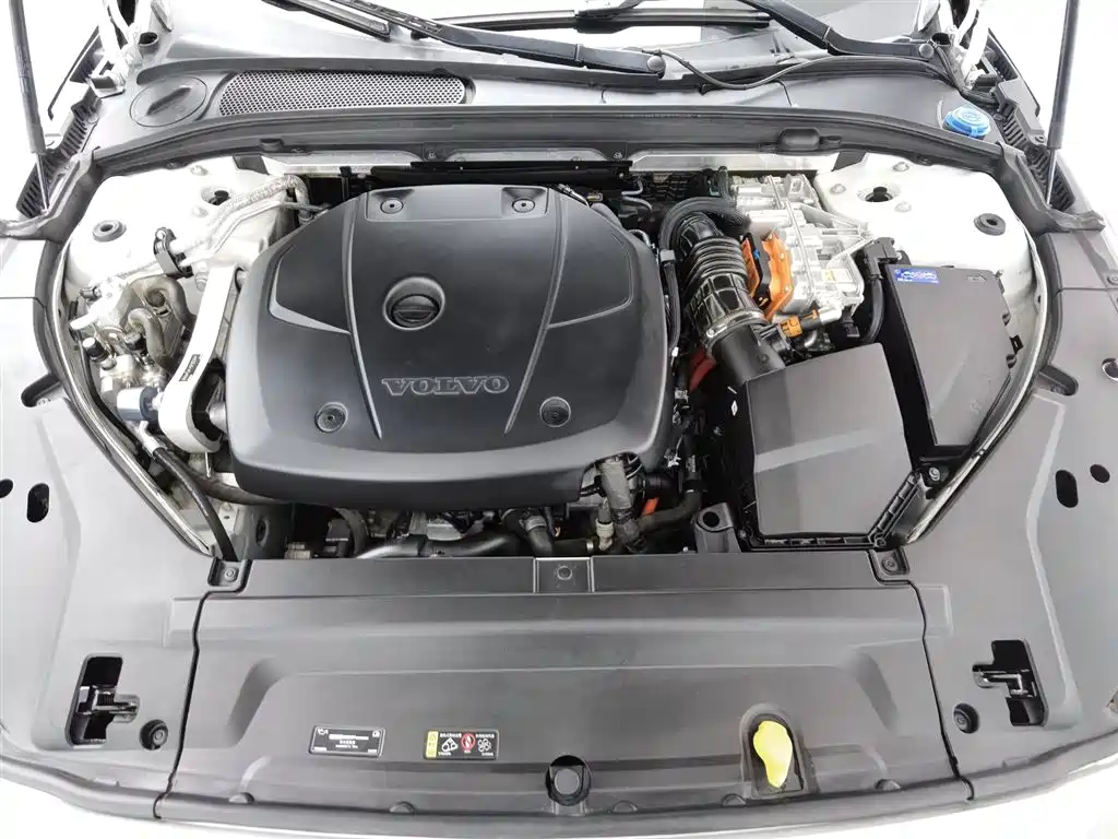 VOLVO S90 PLUG IN HYBRID