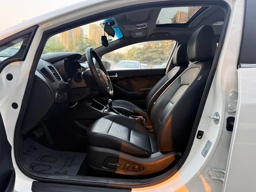 Kia K3 — миниатюра 5