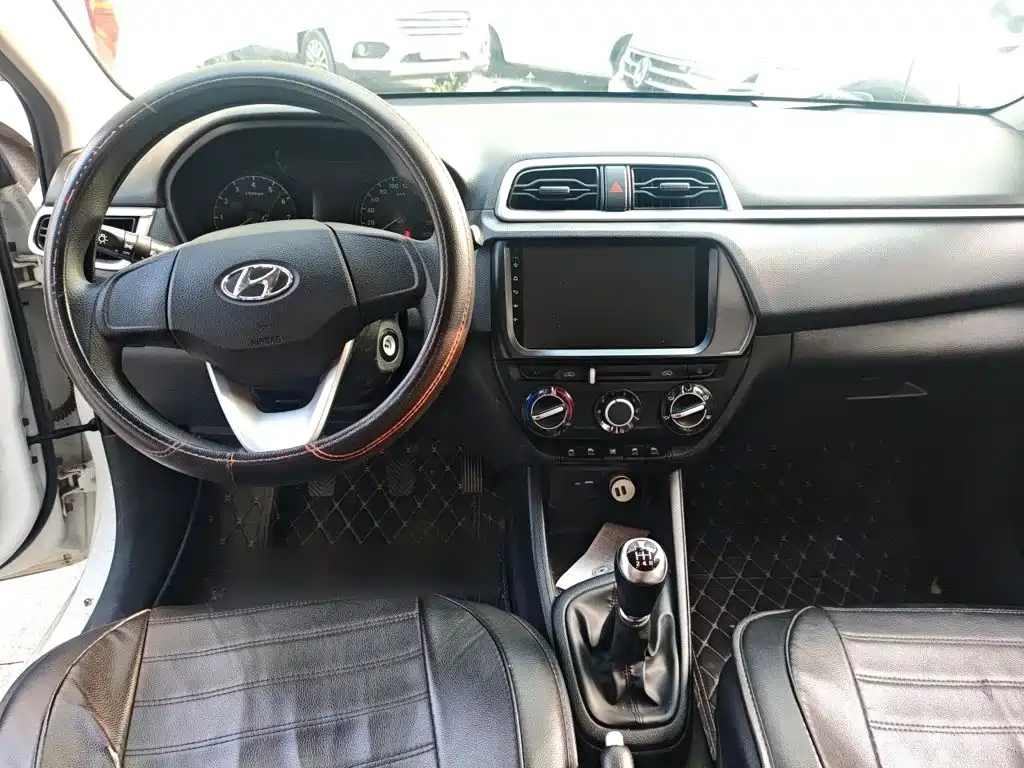 Hyundai Verna — миниатюра 5