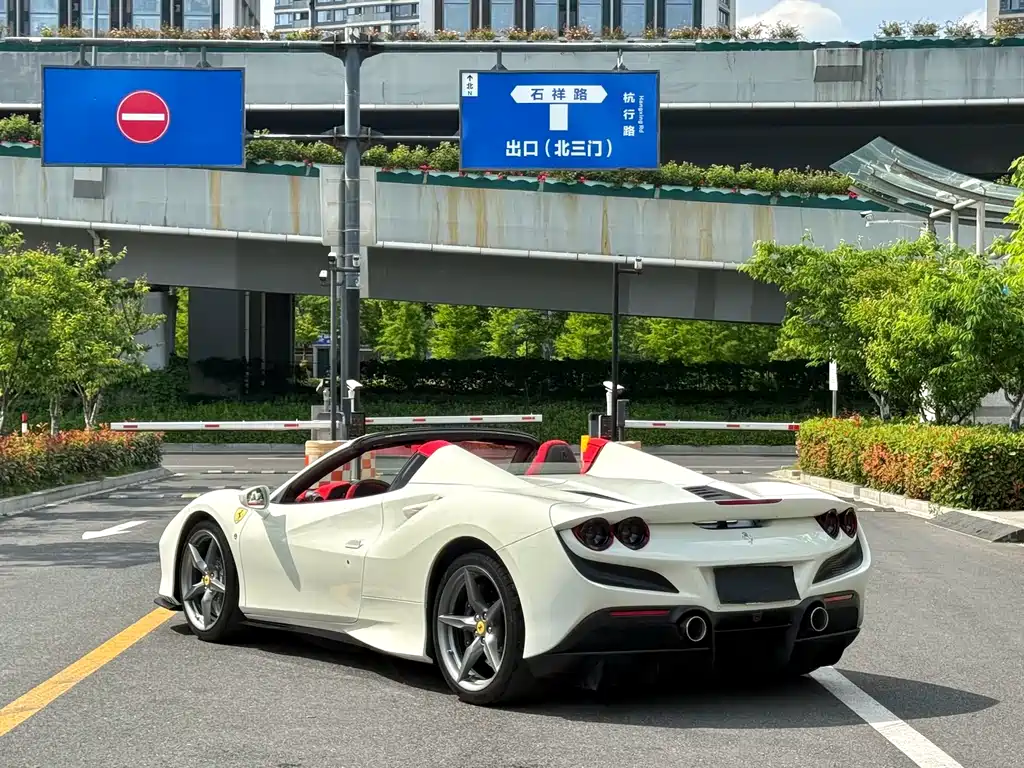 Ferrari F8 2020 Spider 3.9T V8