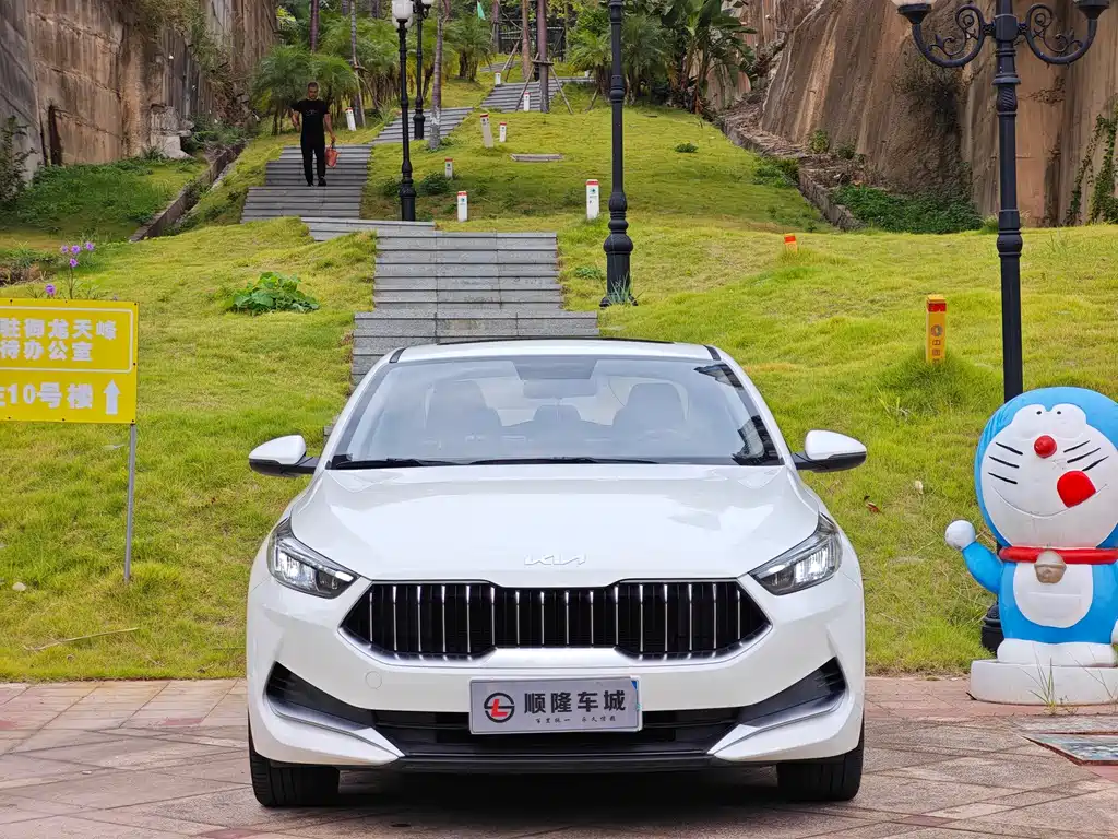 KIA  K3
