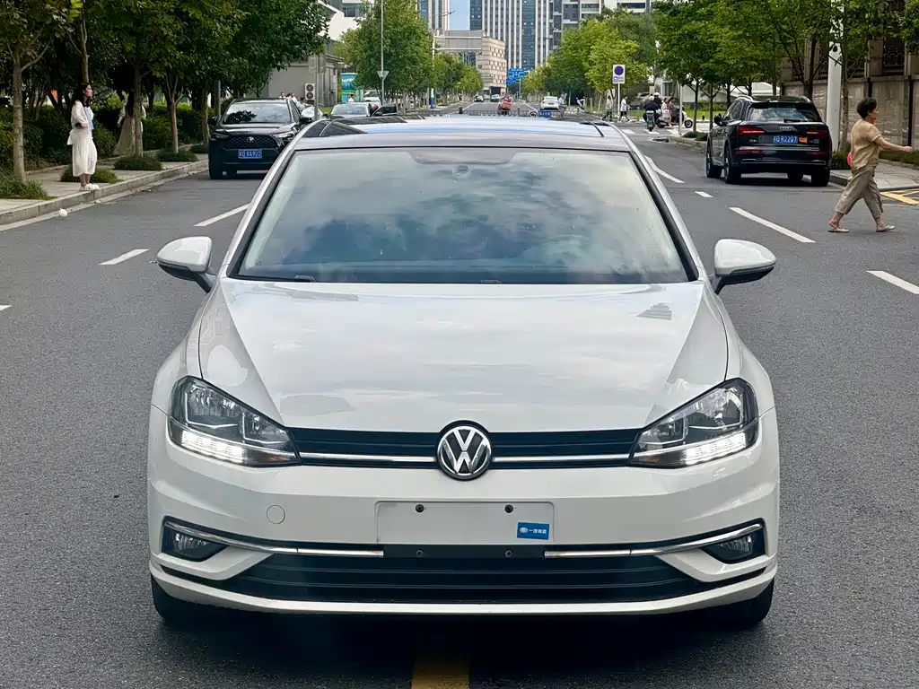 Volkswagen Golf — миниатюра 4