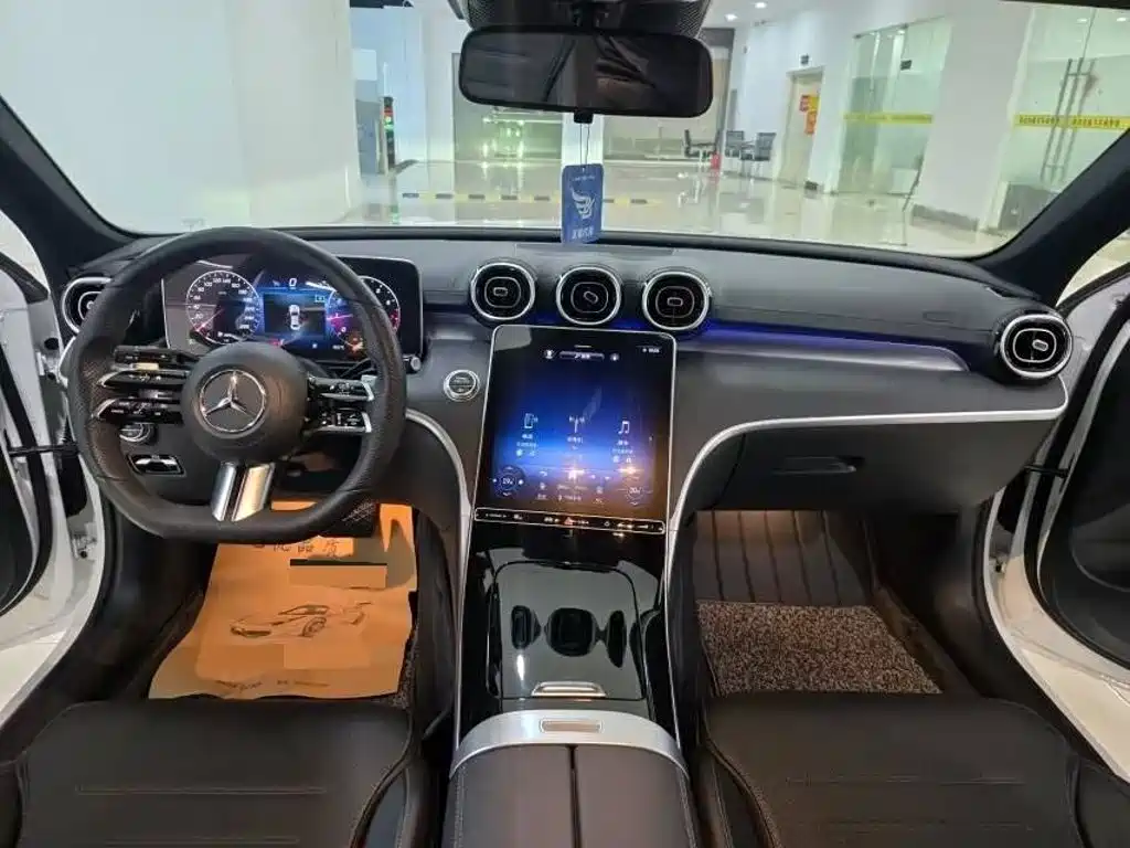 Mercedes-Benz C-Class — миниатюра 5