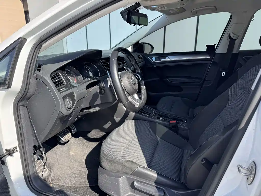 Volkswagen Golf — миниатюра 5