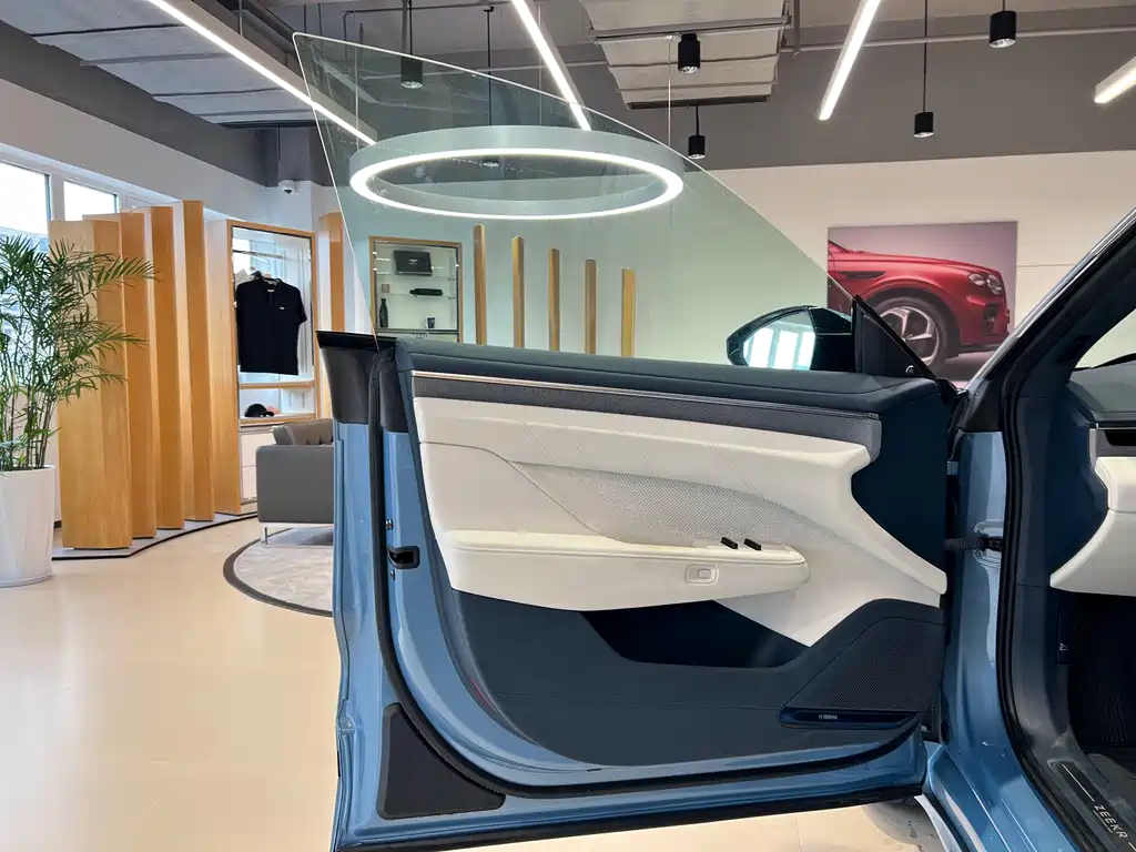 ZEEKR EXTREME KRYPTON 001