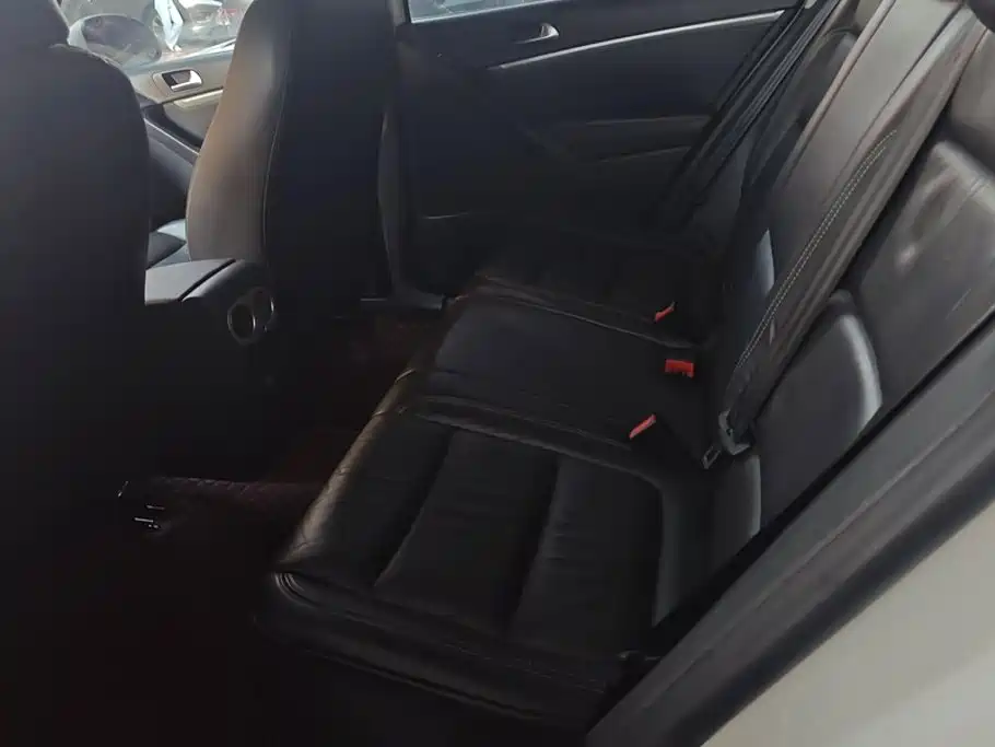 Volkswagen Tiguan — миниатюра 11