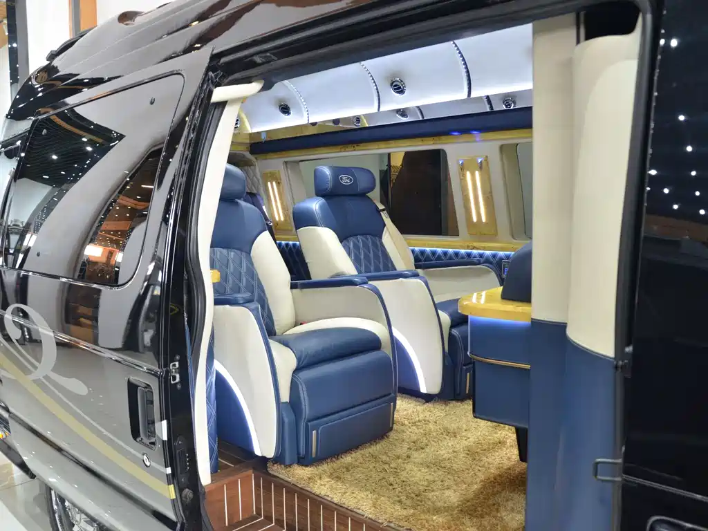 Ford E350 2017 5.4L AT