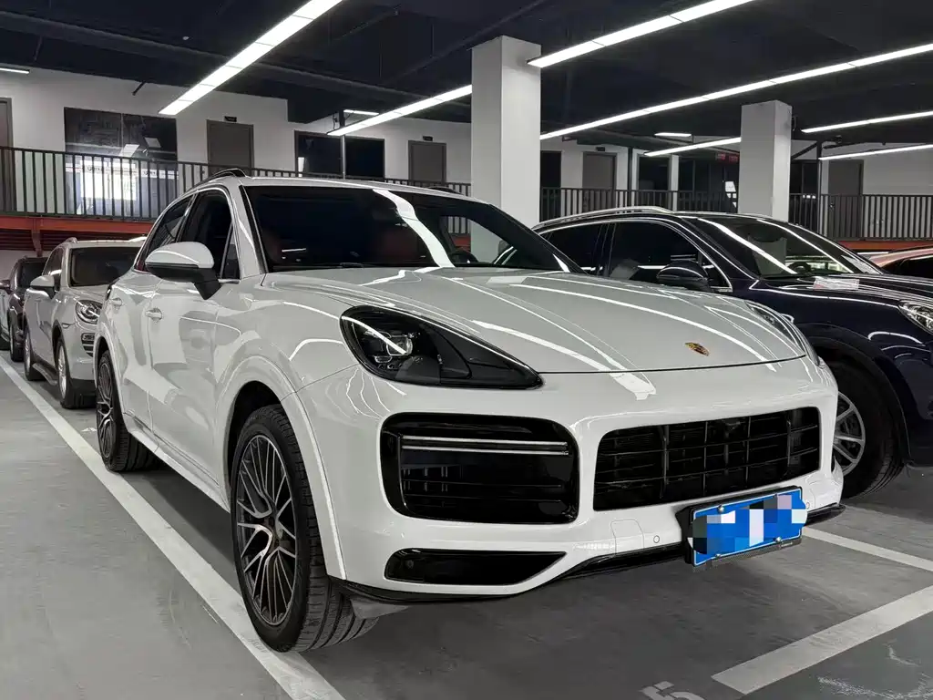 Porsche Cayenne — миниатюра 3