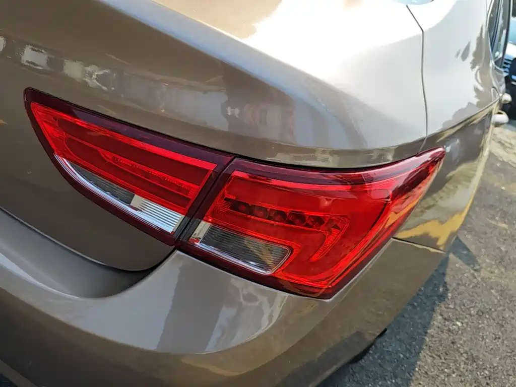 Buick Verano — миниатюра 8
