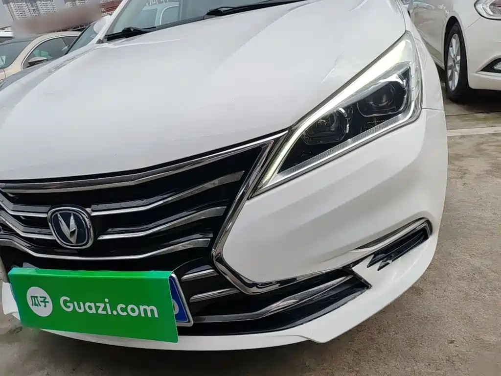 Changan Eado DT — миниатюра 24