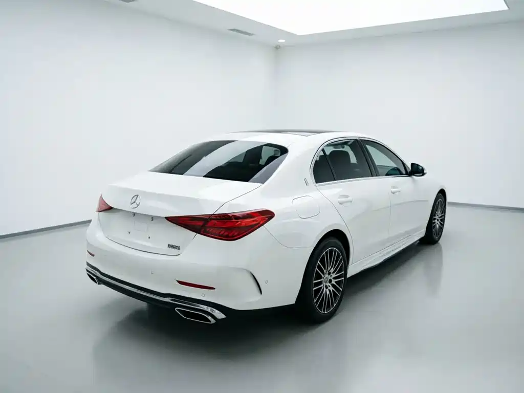 Mercedes-Benz C-Class — миниатюра 4