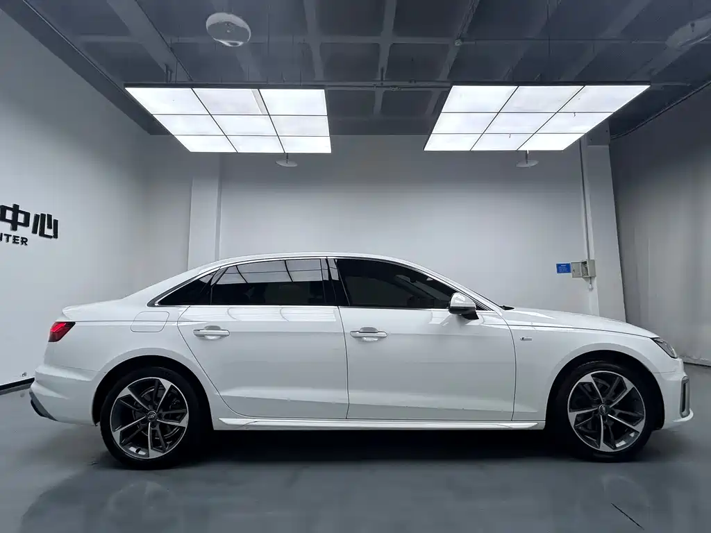 Audi A4L — миниатюра 4