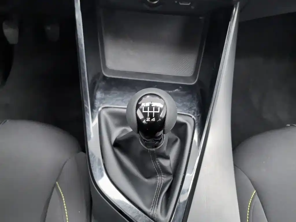 Roewe i5 — миниатюра 13