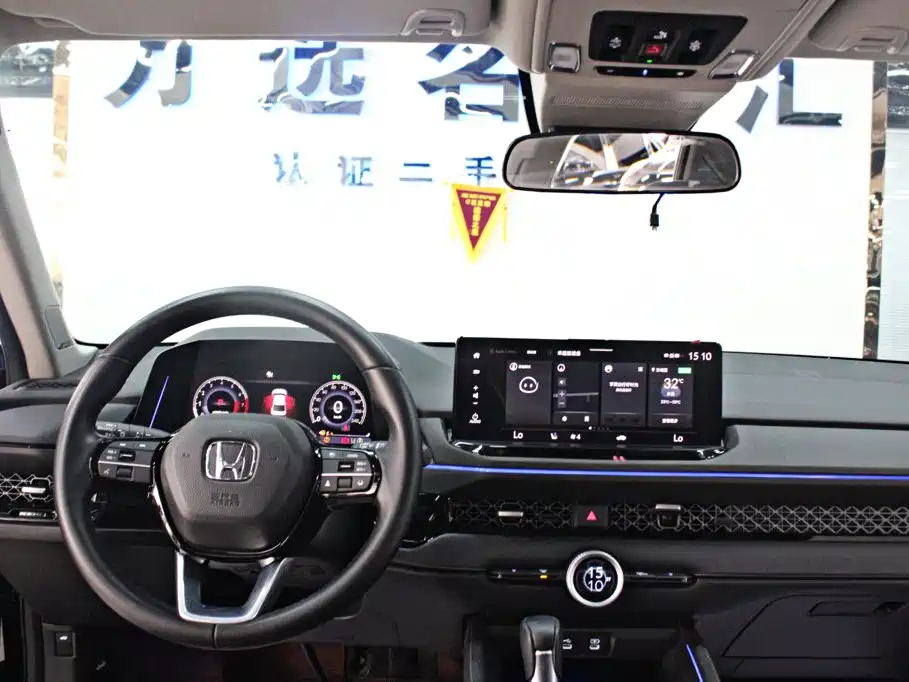 Honda Accord — миниатюра 9