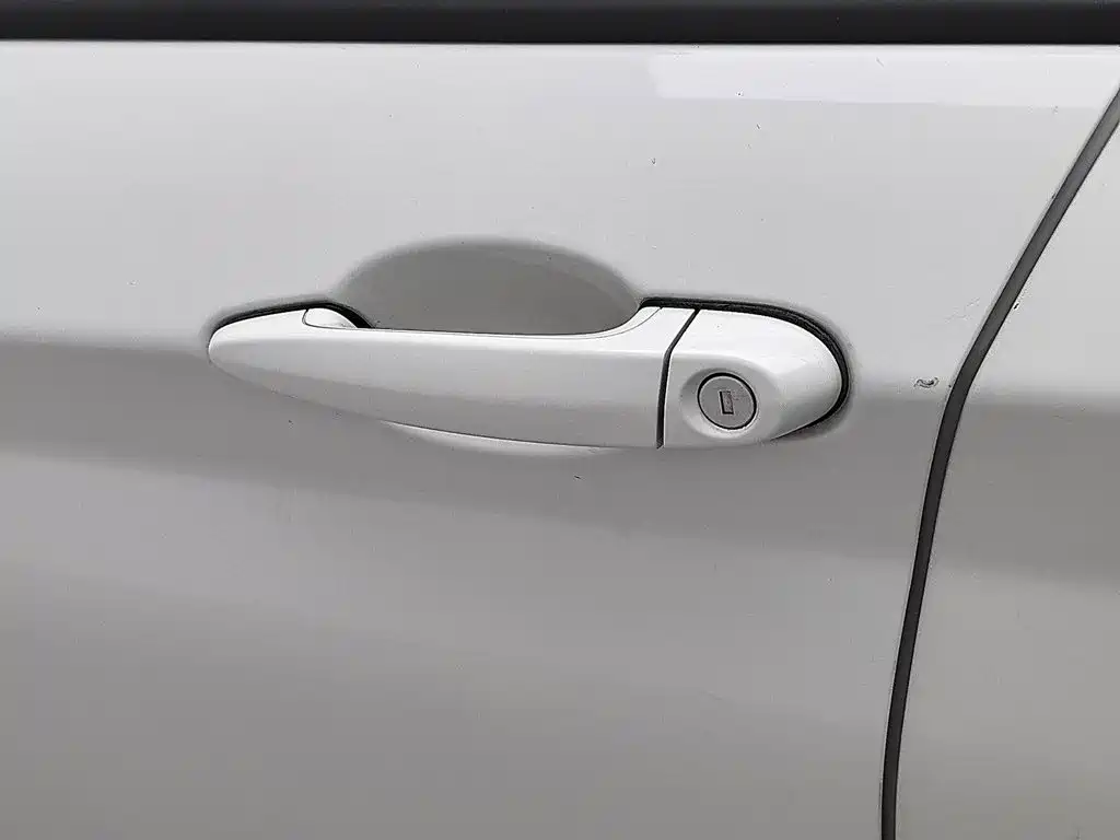 BMW 1 Series (Import) — миниатюра 18